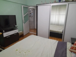 Apartament 2 camere renovat bloc cu lift si loc de parcare - imagine 3