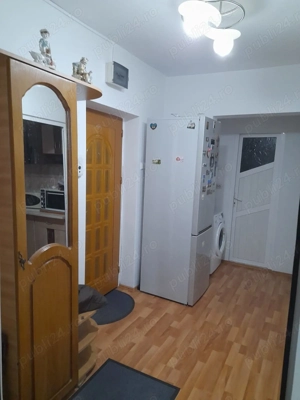 Apartament 2 camere renovat bloc cu lift si loc de parcare - imagine 7