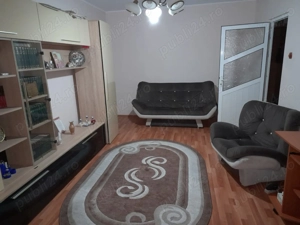 Apartament 2 camere renovat bloc cu lift si loc de parcare - imagine 2