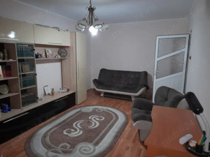 Apartament 2 camere renovat bloc cu lift si loc de parcare