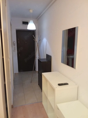 Garsoniera inchiriez in bloc nou mixt in apropiere de metrou statia N.Teclu 