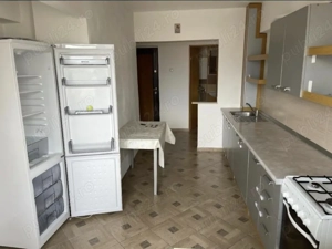 Închiriez apartament ultracentral  - imagine 3