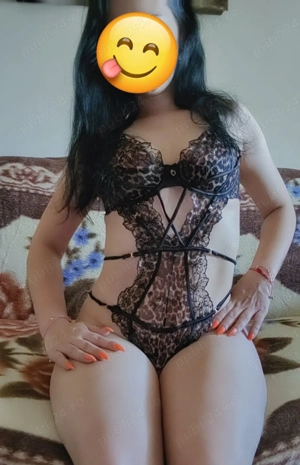 Buna ma numesc Alexa am 24 de ani  - imagine 4