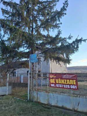De vanzare cladire in Poienari din caramida, suprafata de 295mp, 49.000 euro