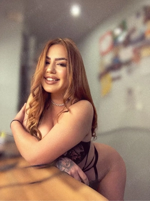 20 ani, energică și cu zâmbetul pe buze   te aștept