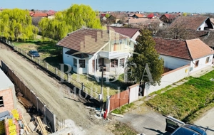 Casa individuala P+ M Giarmata, vatra satului 1496mp teren - imagine 3