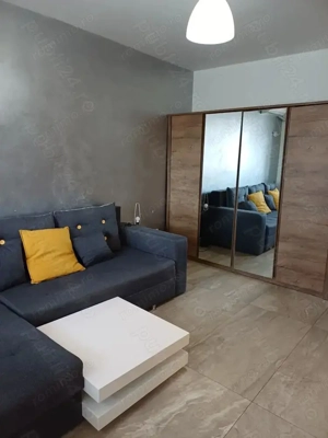 Garsonieră spațioasă de închiriat Apărătorii Patriei – Constantin Brâncoveanu