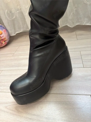 Cizme cu platforma 39