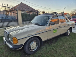 Mercedes W123 200D vehicul istoric - imagine 10