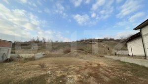 Teren – 10.200 mp teren cu 1.200 mp intravilan - Oradea, Str. Făgetului