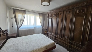 Apt 2 camere decomandate, 2 balcoane, centrala proprie, proaspat renovat, mobilat, utilat 525 euro 