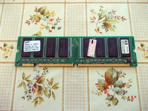 Memorie Samsung 256Mb PC133U SDRAM