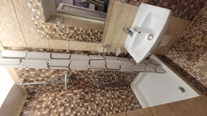 Garsoniera cu curte in centru, 19mp, renovata, toate utilitățile sunt incluse in pret - imagine 4