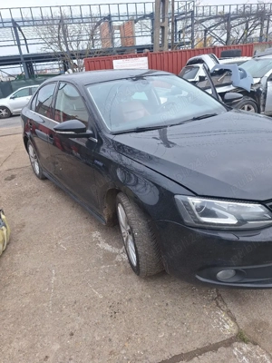 Dezmembram Ve jetta 4 1.4 tsi hybrid cod motor crj cutie dsg cod plc  - imagine 3
