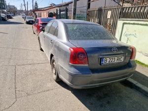 toyota avensis 2004 - imagine 4