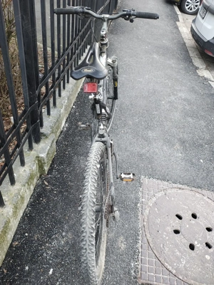 Bicicleta full suspension