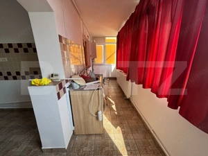 Apartament 3 camere, 76 mp, zona Nicolina  - imagine 7