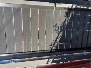 Angajez băiat pentru sudură montat porți 