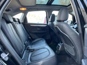 Bmw 218d  Active Tourer - imagine 18