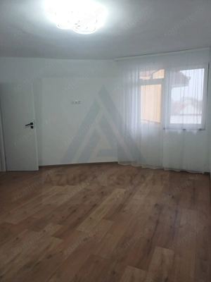 Apartament 2 camere partial mobilat cu balcon si parcare zona Turnisor