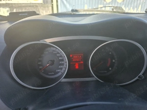 Mitsubishi Outlander 2