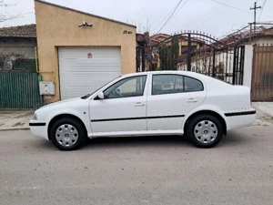SKODA OCTAVIA - 2010 - Unic Proprietar - 130.000 KM - Stare Impecabilă (Pachet de Drumuri Grele ) - imagine 5