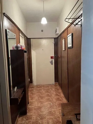 Garsonieră de închiriat în zona Jiului