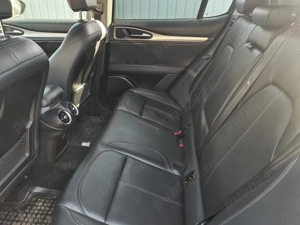 Vând autoturism Alfa Romeo Stelvio 2018, benzina 280 CP - imagine 9