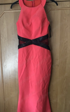 Rochita lunga de seara cu pietre