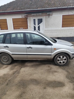 Ford Fusion din 2004 motor 1,4 benzină cu fiscal . - imagine 5
