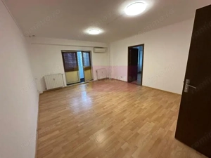 Vanzare apartament 3 camere-Rond Alba Iulia - imagine 4