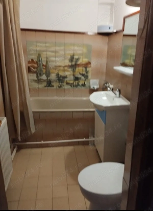 Vând  apartament  - imagine 2