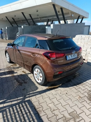 Hyundai i2 km - imagine 3