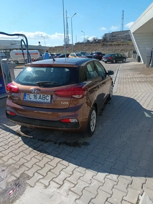 Hyundai i2 km - imagine 4