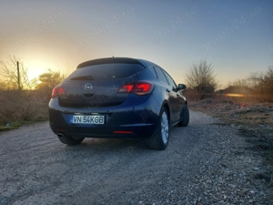 Vând opel astra J 1.4 turbo  - imagine 6