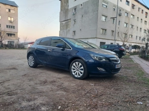 Vând opel astra J 1.4 turbo  - imagine 3