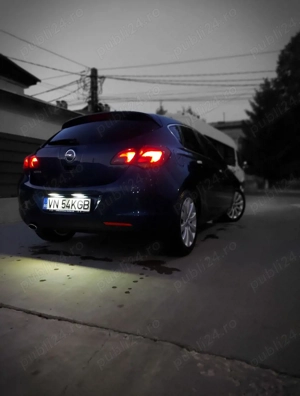 Vând opel astra J 1.4 turbo  - imagine 2