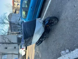 Vand scuter 125cc Zontes in garantie si stare perfecta. - imagine 4