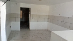 vanzare spatiu p-ta catedralei - imagine 6