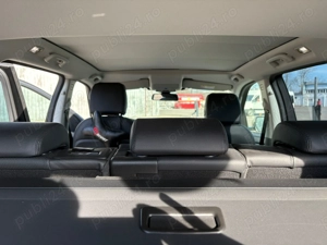 Land Rover Discovery 2.0 TD4 HSE - Tracțiune integrală - Diesel - Automatic - 150 hp  - imagine 10