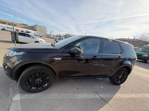 Land Rover Discovery 2.0 TD4 HSE - Tracțiune integrală - Diesel - Automatic - 150 hp  - imagine 2