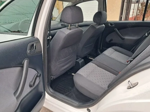 SKODA OCTAVIA - 2010 - Unic Proprietar - 130.000 KM - Stare Impecabilă ( Pachet de Drumuri Grele )  - imagine 8