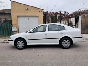 SKODA OCTAVIA - 2010 - Unic Proprietar - 130.000 KM - Stare Impecabilă ( Pachet de Drumuri Grele )  - imagine 3