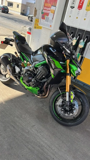 Kawasaki Z900 SE ca nouă - 3500 km - Garantie 3 ani Kawasaki - Full SE (Brembo + Öhlins) - imagine 2
