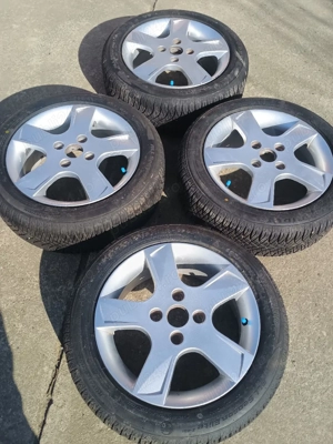 Vând jante originale Mazda de aliaj cu cauciucuri Goodride,195/50/R15,DOT 20/2025.15',4x108,6J ET52 - imagine 4