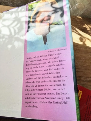 Dicționar nou german-englez și carte nouă Wolken Uber Fairfield Hall de Margaret Dickinson  - imagine 2