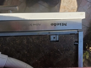 Masina de Spalt Vase Miele 