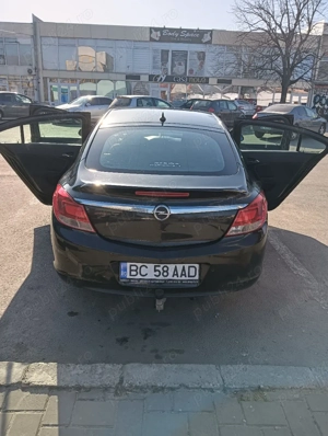 vând Opel Insignia an fabricație 2010.2.0t - imagine 3