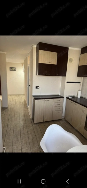 inchiriez ap 2 camere Zona Lipovei