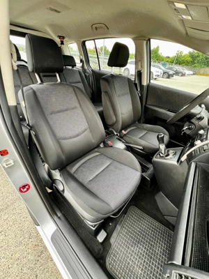 Vând Mazda 5   2008   1.8 benzină   5 locuri   Funcțională   Ideală familie navetă - imagine 6
